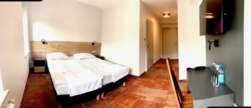 Фото номера Двухместный номер с 2 отдельными кроватями Отель Hotel Horeka г. Элк 5