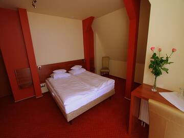 Фото номера Двухместный номер Делюкс с 1 кроватью Отель Hotel Rydzewski г. Элк 4
