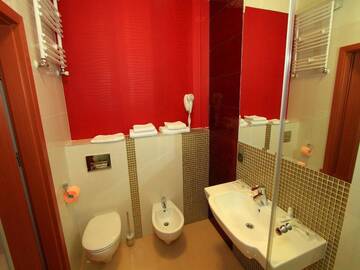 Фото номера Апартаменты с гидромассажной ванной Отель Hotel Rydzewski г. Элк 4