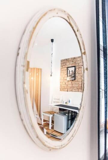 Фото номера Двухместный номер с 1 кроватью Апарт-отели Loft Rooms г. Элк 12